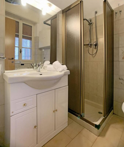 Bright 2-bedroom apartment close to Bocconi University - Gallery - 9