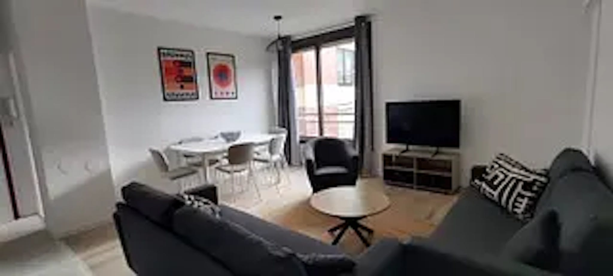 Private Room - Rue Vincent Van Gogh, Toulouse - Gallery - 1