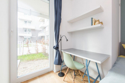 Single bedroom in 5-bedroom apartment