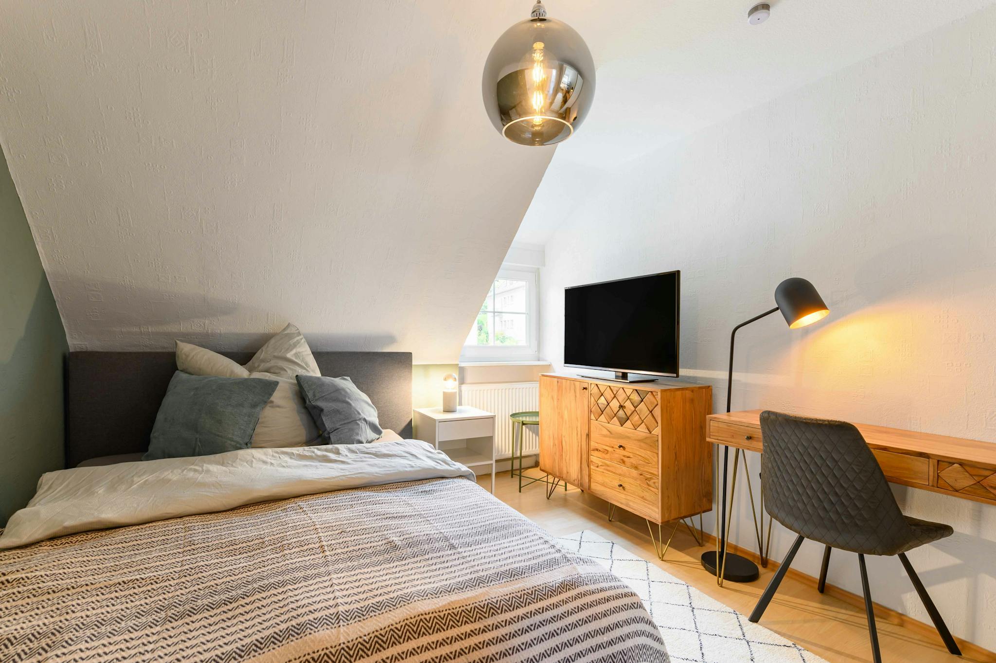  Private Room  -  Albert-Schäffle-Straße, Stuttgart  - Gallery -  1