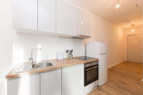 Double bedroom in 3-bedroom apartment