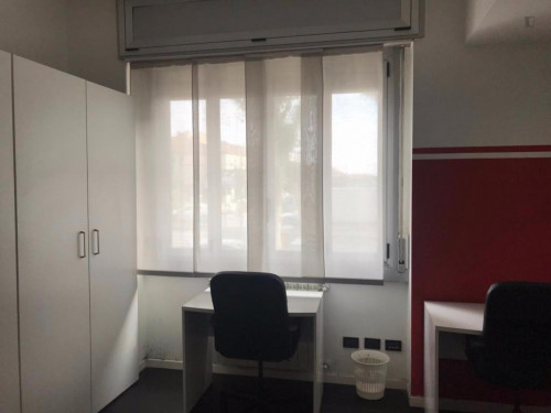 Bed in a twin bedroom close to NABA - Gallery - 15