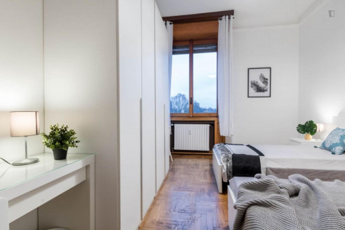 Bed in a twin bedroom, in a 4-bedroom apartment near IED Istituto Europeo di Design  - Gallery -  5