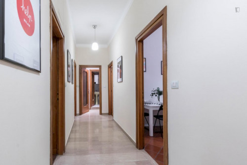 Bed in a twin bedroom, in a 4-bedroom apartment near IED Istituto Europeo di Design
