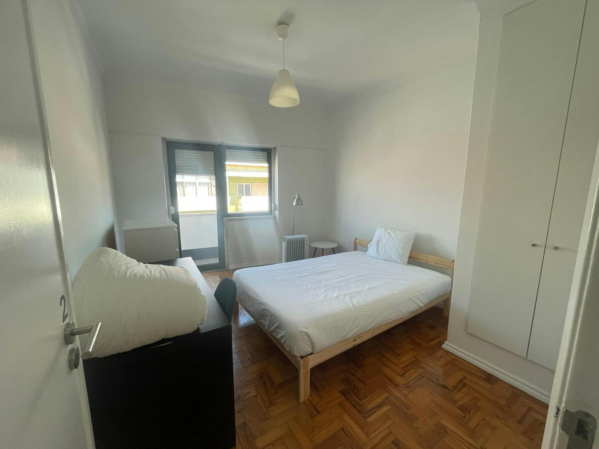 Private Room - Rua da Beneficência, Lisbon - Gallery - 1