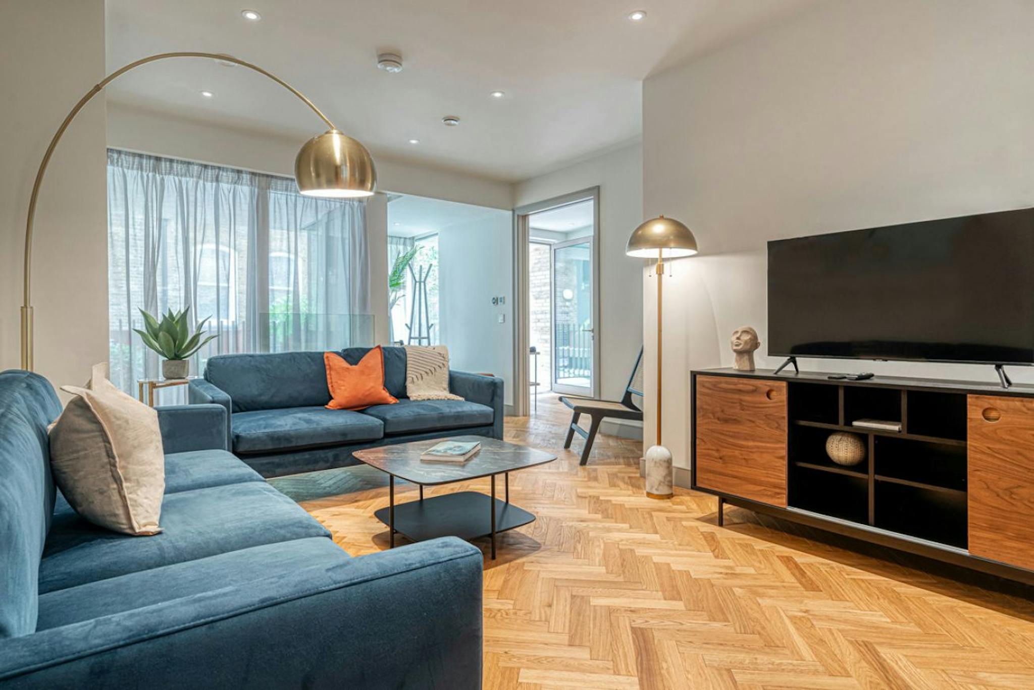 Entire Place - Greycoat Place, London - Gallery - 1