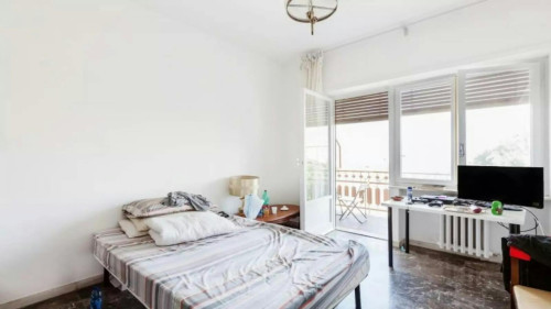 Piazza Giancarlo Vallauri, Rome