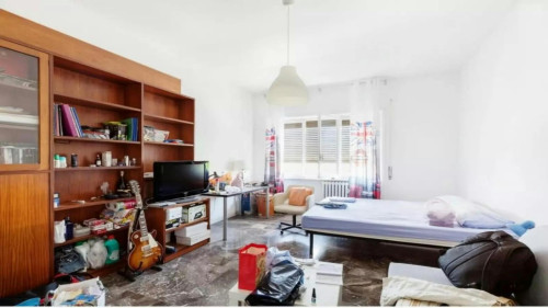 Piazza Giancarlo Vallauri, Rome