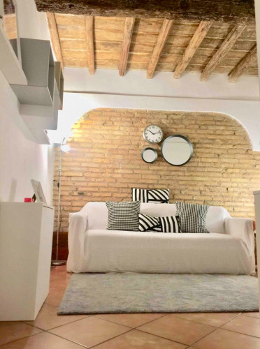 1-Bedroom apartment in the heart of Trastevere
