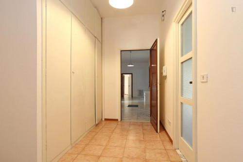 Spacious double bedroom near S. Agnese/Annibaliano metro station - Gallery - 2