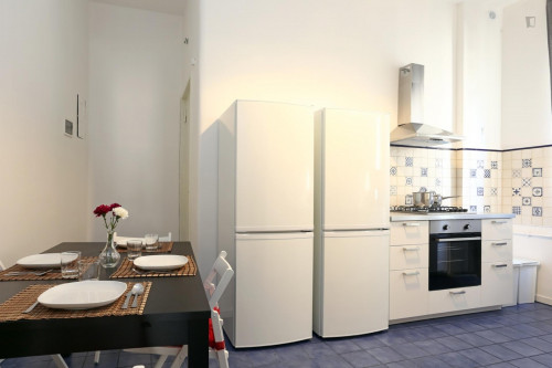 Spacious double bedroom near S. Agnese/Annibaliano metro station - Gallery - 15