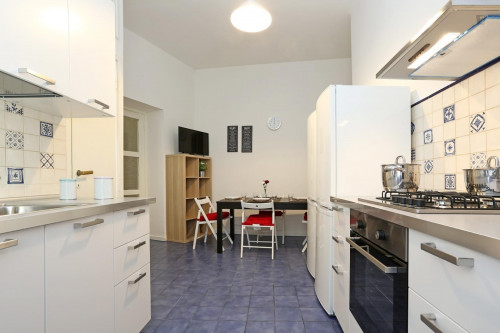 Spacious double bedroom near S. Agnese/Annibaliano metro station - Gallery - 14