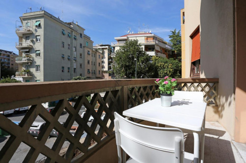 Spacious double bedroom near S. Agnese/Annibaliano metro station - Gallery - 18