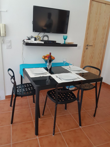 Great apartment in well-connected Santa Apolónia