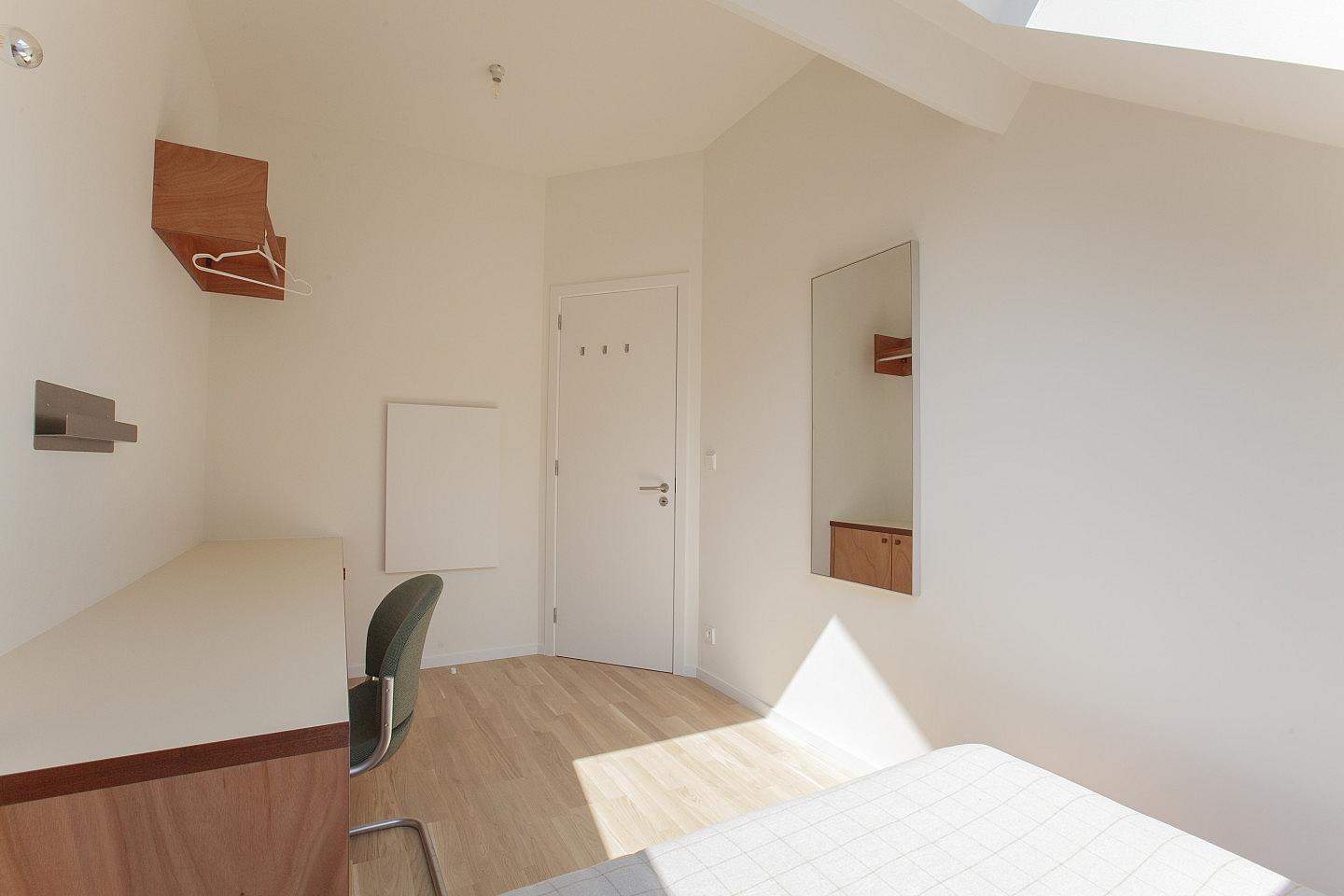  Pocket Room With Shared Bathroom  -  Charming Coliving House in Peaceful Colignon: Embrace Brussels' Hidden Gem  - Gallery -  48
