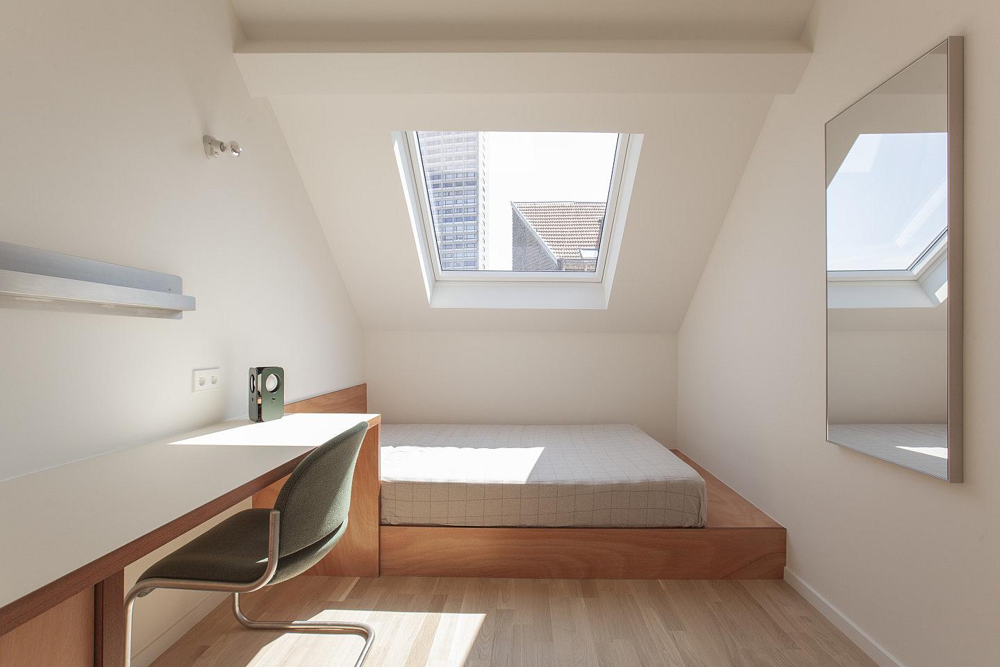  Pocket Room With Shared Bathroom  -  Charming Coliving House in Peaceful Colignon: Embrace Brussels' Hidden Gem  - Gallery -  50