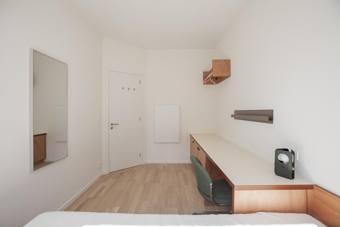  Pocket Room With Shared Bathroom  -  Charming Coliving House in Peaceful Colignon: Embrace Brussels' Hidden Gem  - Gallery -  5