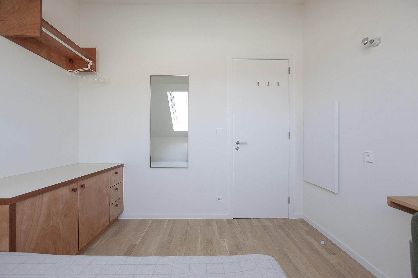  Pocket Room With Shared Bathroom  -  Charming Coliving House in Peaceful Colignon: Embrace Brussels' Hidden Gem  - Gallery -  59