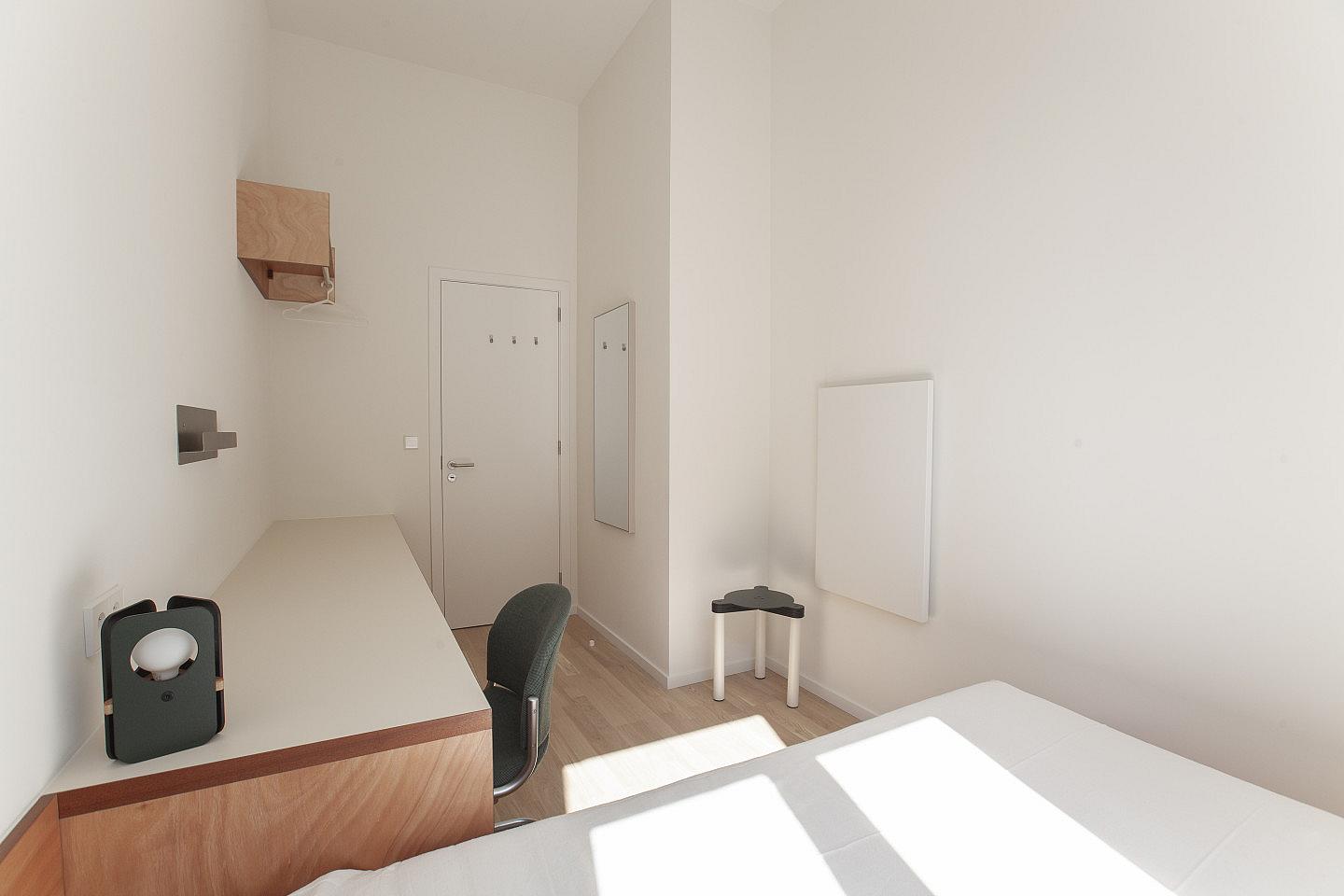  Pocket Room With Shared Bathroom  -  Charming Coliving House in Peaceful Colignon: Embrace Brussels' Hidden Gem  - Gallery -  27