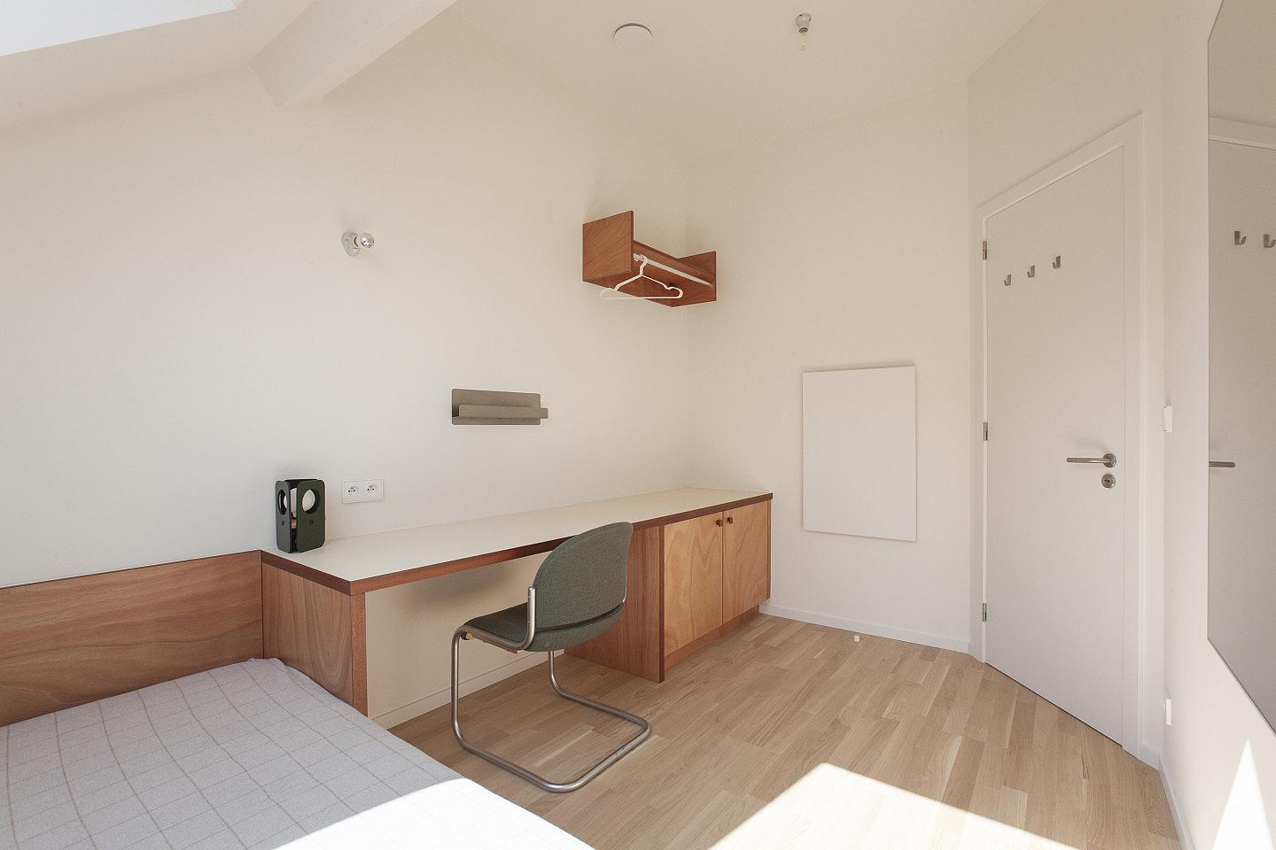  Pocket Room With Shared Bathroom  -  Charming Coliving House in Peaceful Colignon: Embrace Brussels' Hidden Gem  - Gallery -  47