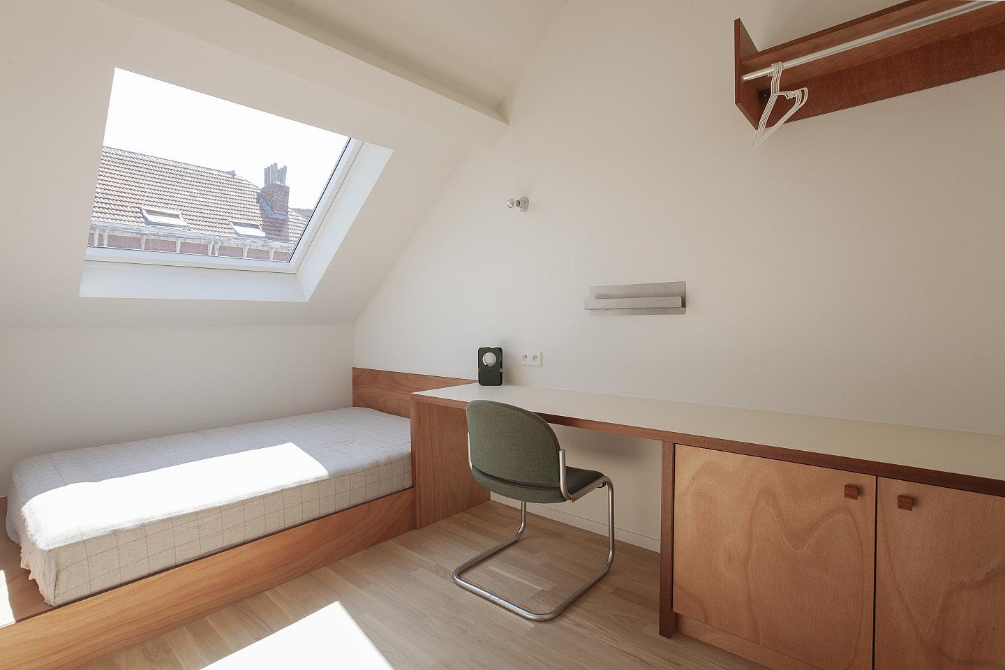  Pocket Room With Shared Bathroom  -  Charming Coliving House in Peaceful Colignon: Embrace Brussels' Hidden Gem  - Gallery -  49