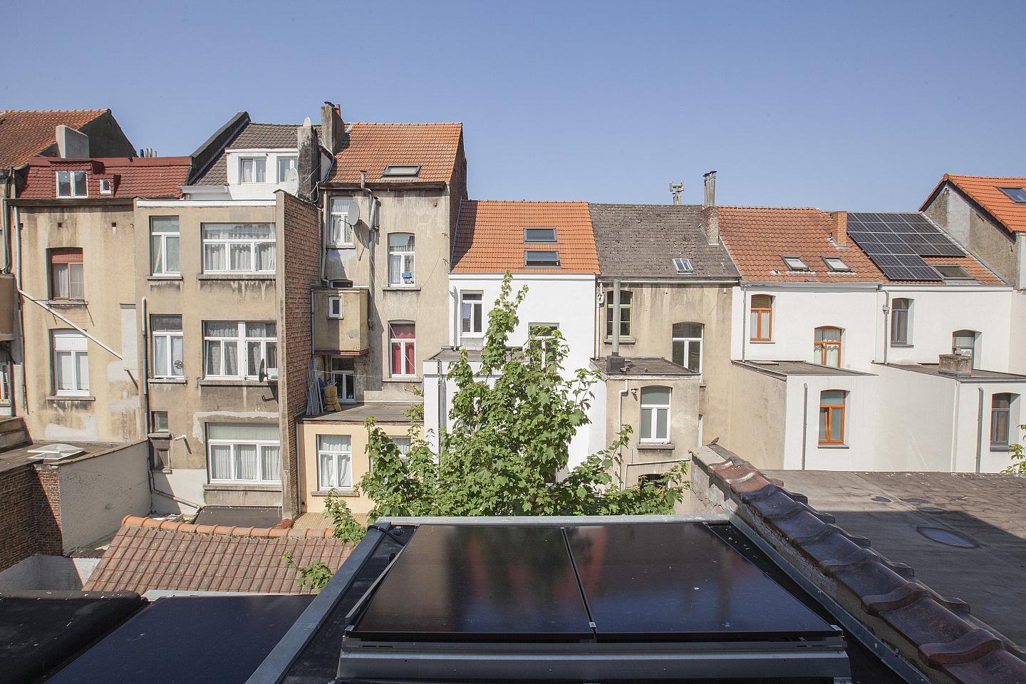  Pocket Room With Shared Bathroom  -  Charming Coliving House in Peaceful Colignon: Embrace Brussels' Hidden Gem  - Gallery -  15
