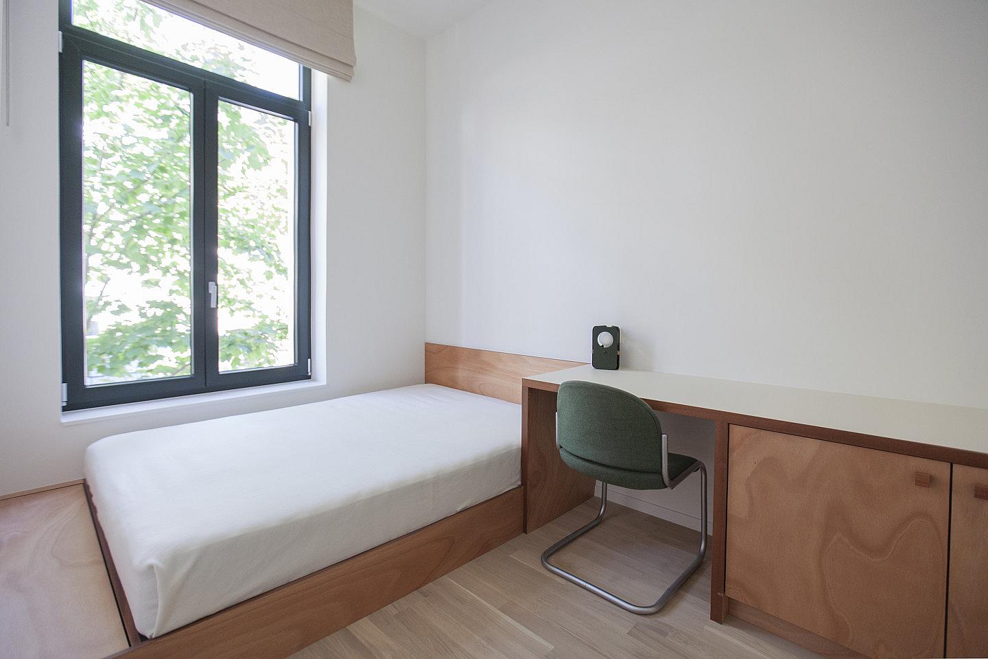  Standard Room With Private Bathroom  -  Charming Coliving House in Peaceful Colignon: Embrace Brussels' Hidden Gem  - Gallery -  10