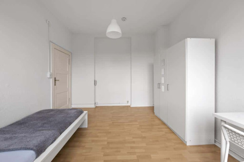 Zimmer in der Friedrichsbrunner Straße 42