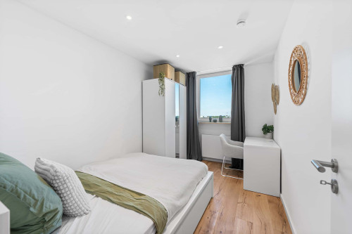 Berg-am-Laim Straße room 3