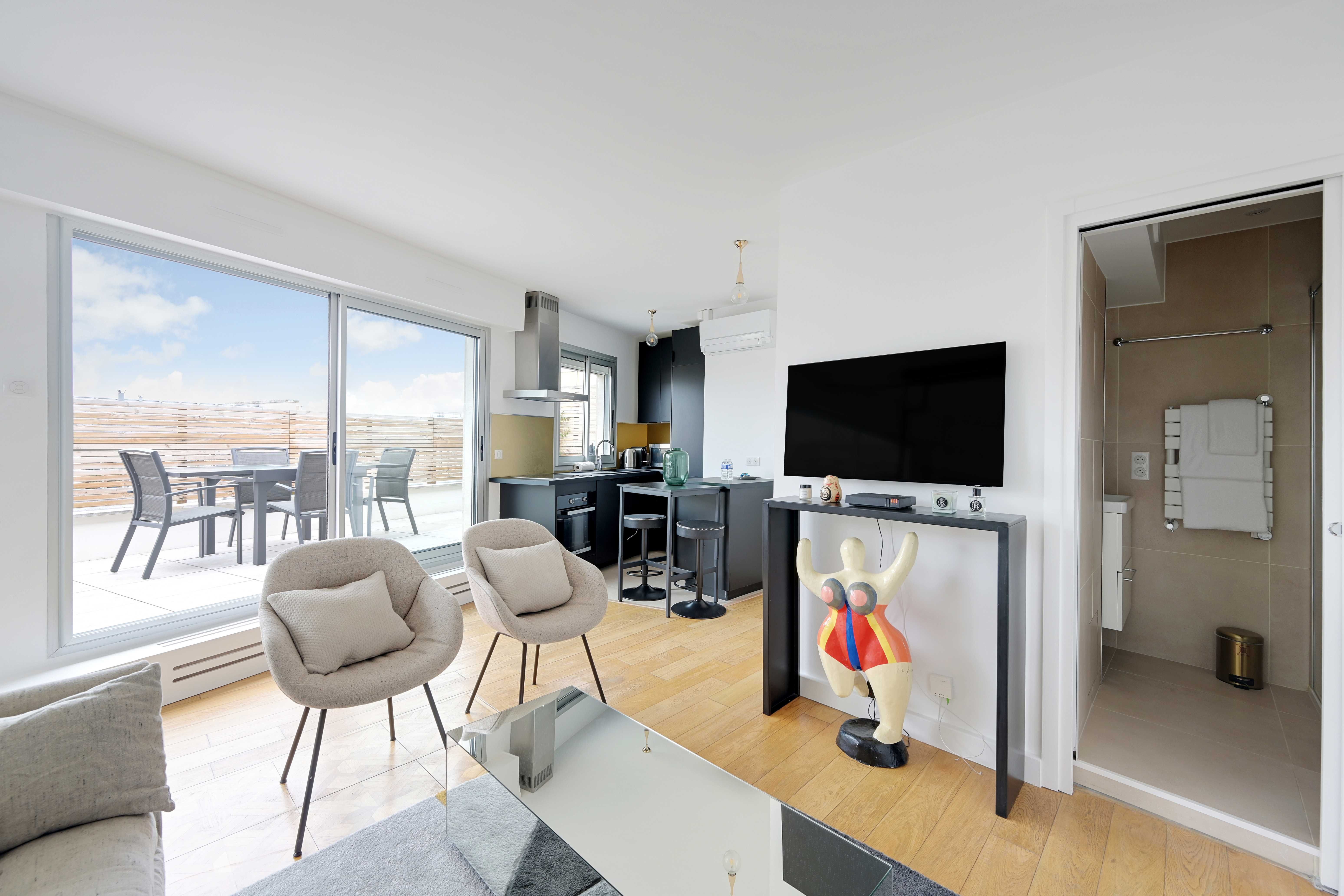  Air-Conditioned 2-Person Apartment With Terrace And View Of Paris  -  Air-conditioned 2-person apartment with terrace and view of Paris  - Gallery -  8