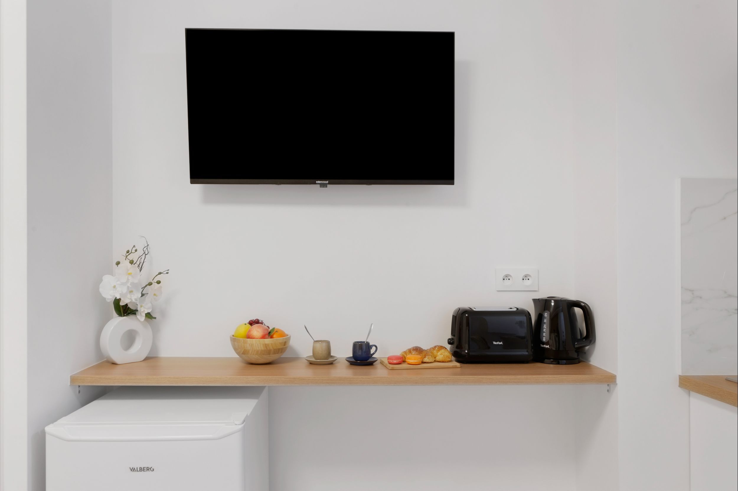  Rambuteau Suite: Studio Apartment In The Heart Of The Marais District  -  Rambuteau Suite: Studio apartment in the heart of the Marais district  - Gallery -  8