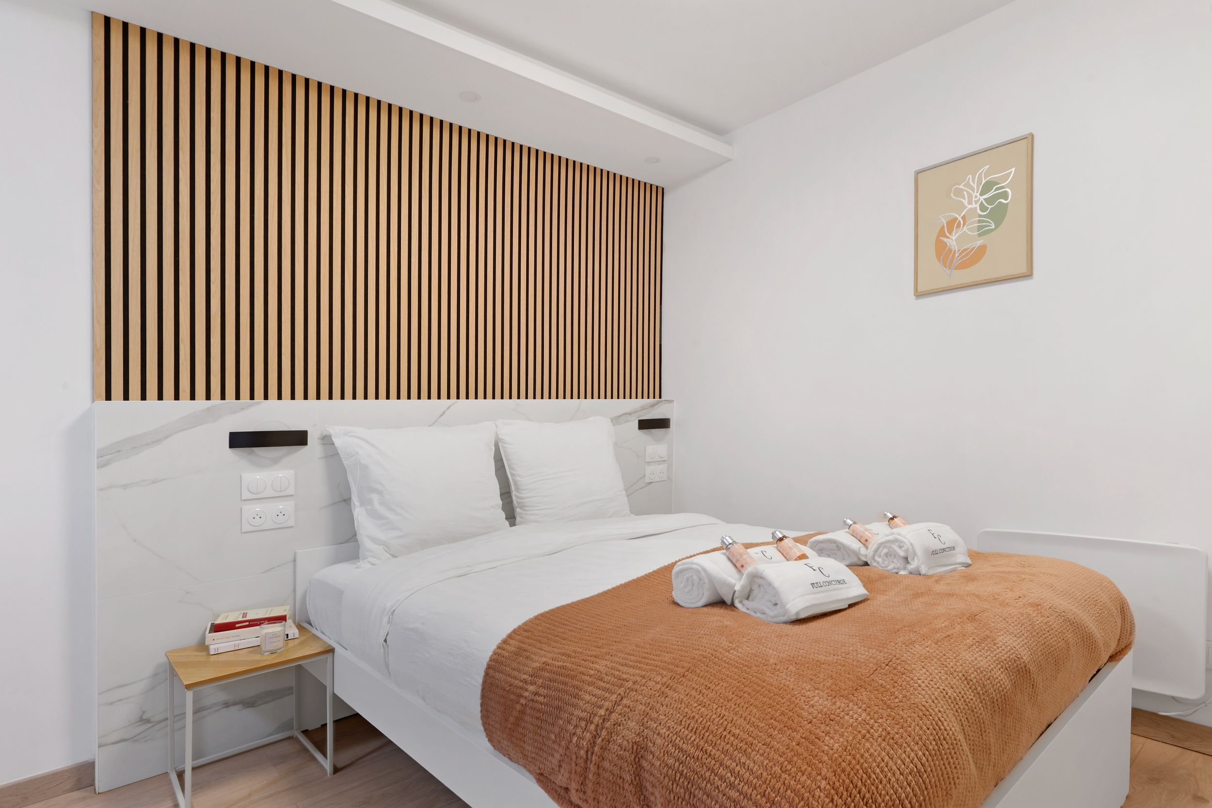  Rambuteau Suite: Studio Apartment In The Heart Of The Marais District  -  Rambuteau Suite: Studio apartment in the heart of the Marais district  - Gallery -  4