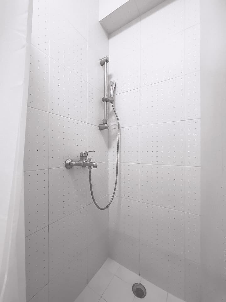  14.3  -  Bright and Comfortable Coliving Apartment in Central Causeway Bay  - Gallery -  3