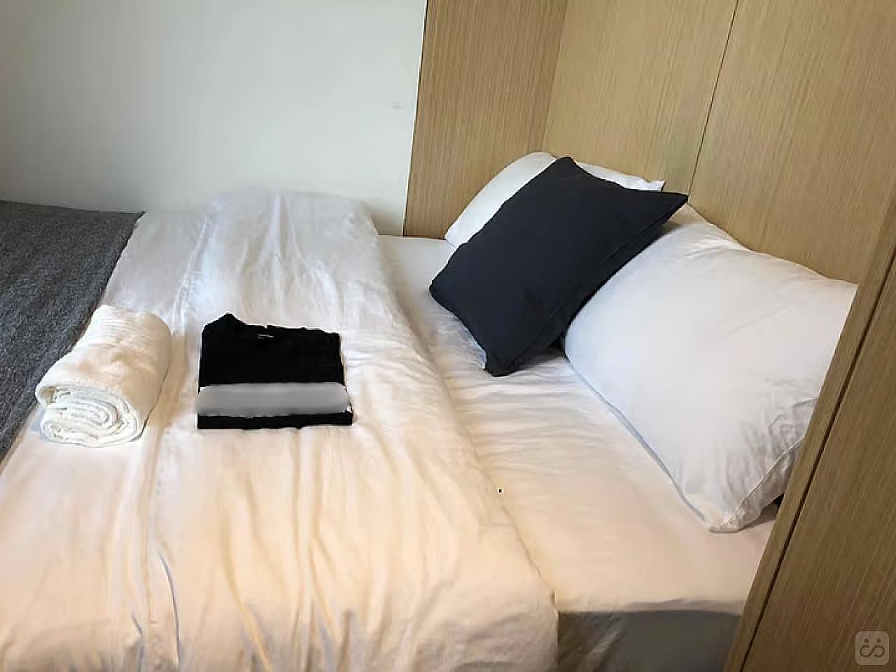 Large Deluxe (bedroom 03) - 4