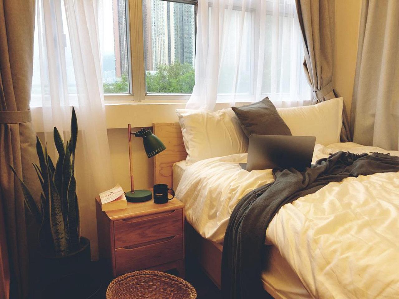  Master  -  All-Inclusive Coliving Suite with Private Room in Trendy West Kowloon Apartment  - Gallery -  1