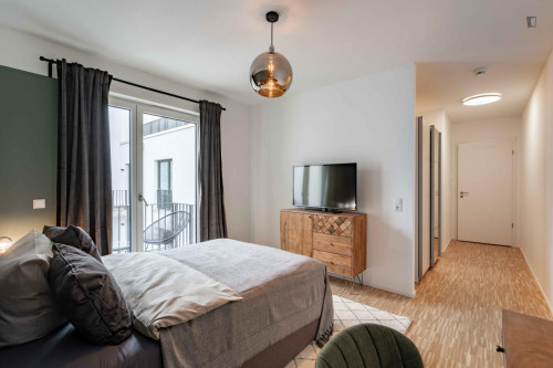 Admirable double bedroom near the Jungfernheide metro