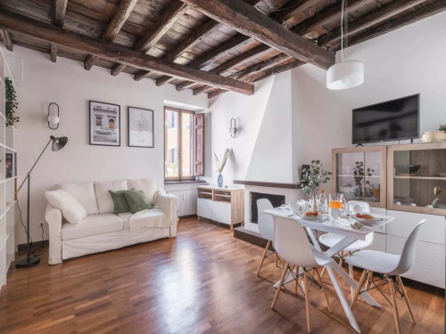 Elegante appartamento in Trastevere