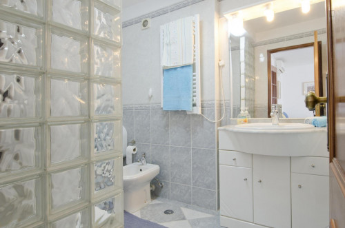 Nice 2-bedroom apartment in eastern Chelas - Gallery - 17