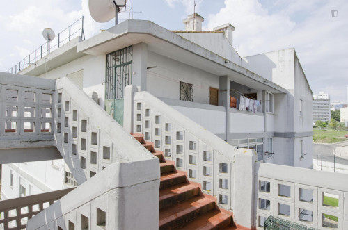 Nice 2-bedroom apartment in eastern Chelas