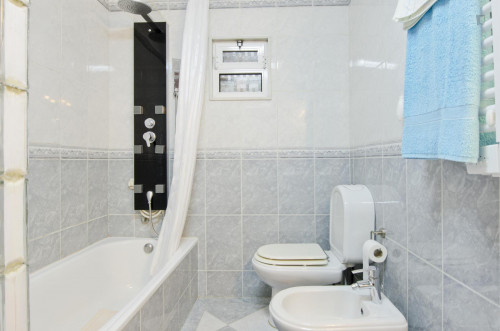 Nice 2-bedroom apartment in eastern Chelas - Gallery - 18