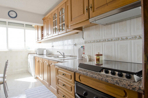 Nice 2-bedroom apartment in eastern Chelas - Gallery - 22