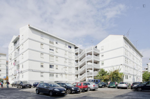 Nice 2-bedroom apartment in eastern Chelas - Gallery - 6