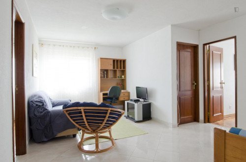 Nice 2-bedroom apartment in eastern Chelas - Gallery - 24