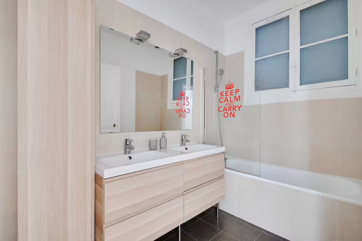  Stunning 200 M² Apartment, 4 Bedrooms/8 People - Eiffel Tower  -  Stunning 200 m² apartment, 4 bedrooms/8 people - Eiffel Tower  - Gallery -  23