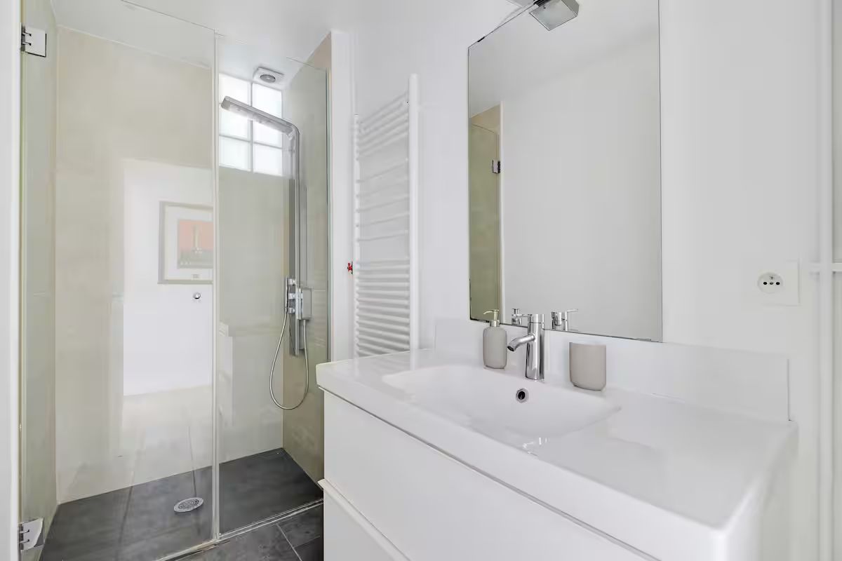  Stunning 200 M² Apartment, 4 Bedrooms/8 People - Eiffel Tower  -  Stunning 200 m² apartment, 4 bedrooms/8 people - Eiffel Tower  - Gallery -  22