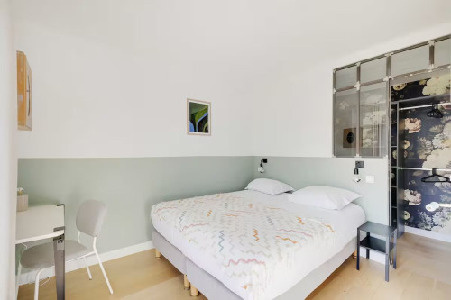 Large Parisian apartment for 2 bedrooms/4 people - République  - Gallery -  5