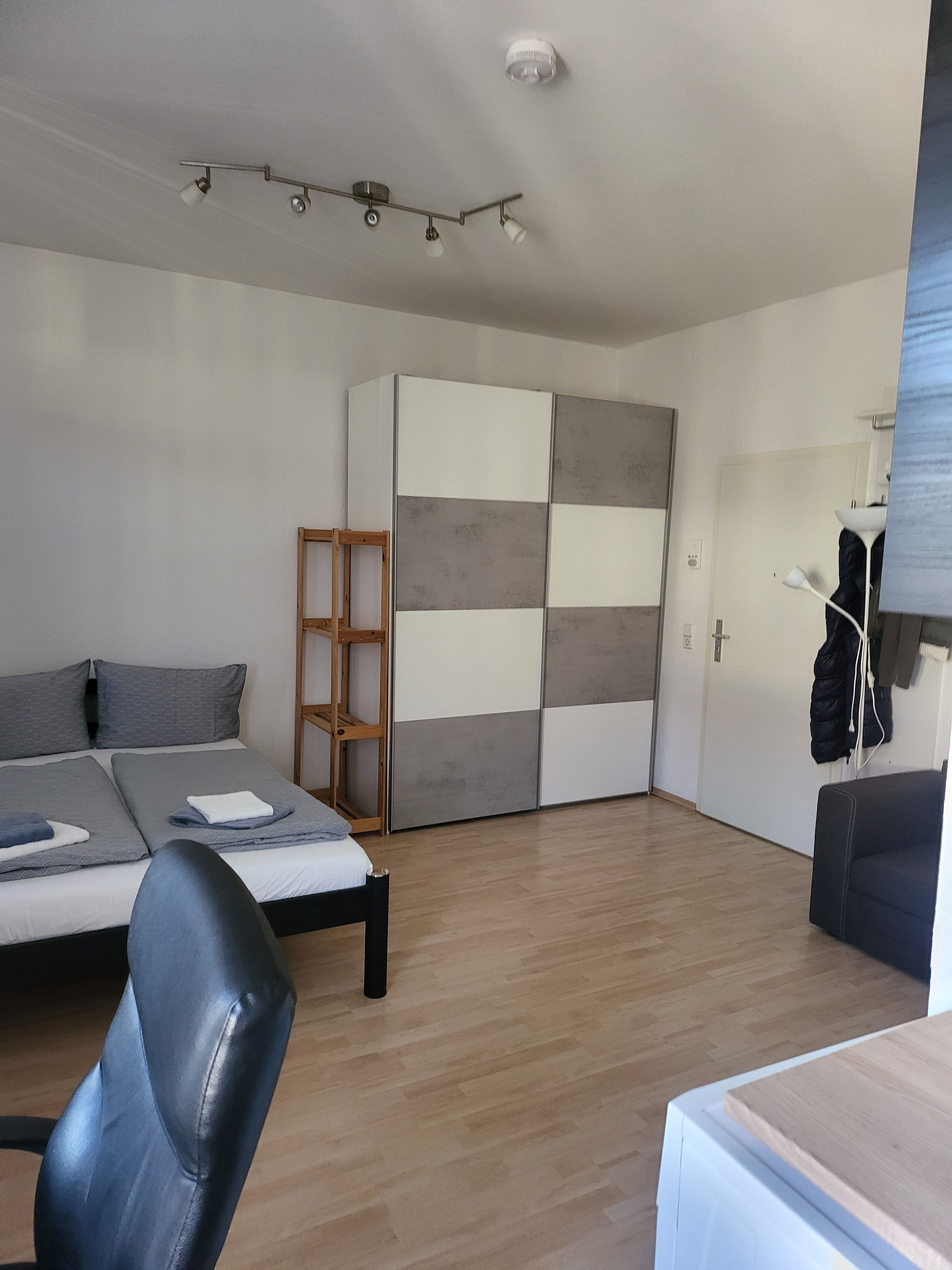  Modern & Beautiful Suite In Leipzig  -  Modern & beautiful suite in Leipzig  - Gallery -  1