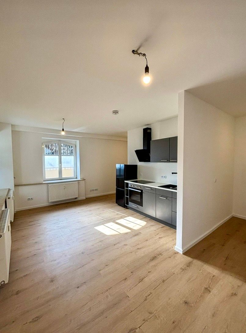  Modern Design Studio In Heritage Factory Loft – Newly Renovated & Ready To Move In  -  Modern Design Studio in Heritage Factory Loft – Newly Renovated & Ready to Move In  - Gallery -  10