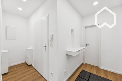Newly renovated 2-Bedroom Business Suite - Perfect for Remote Work & Corporate Commuters (close to Siemens) - Gallery - 7