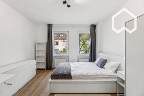 Newly renovated 2-Bedroom Business Suite - Perfect for Remote Work & Corporate Commuters (close to Siemens) - Gallery - 6